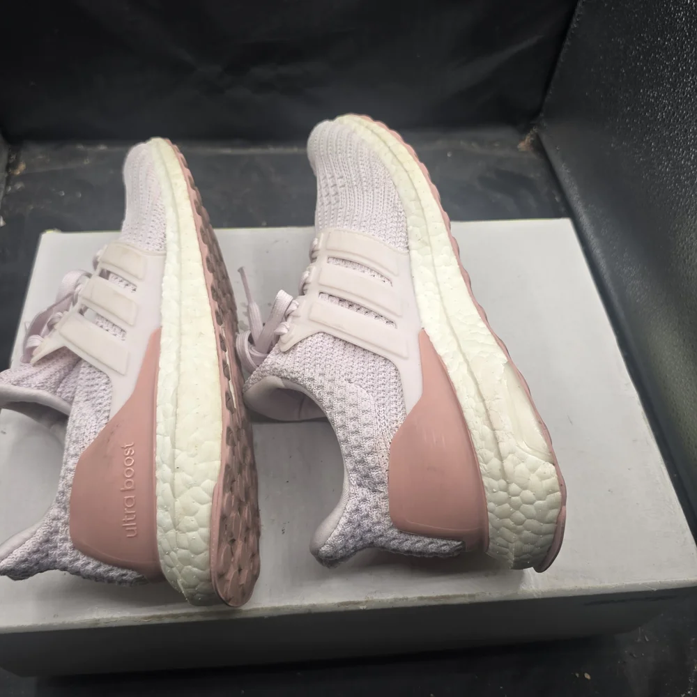 Adidas Women's Soft Pink Knit Sneakers‎